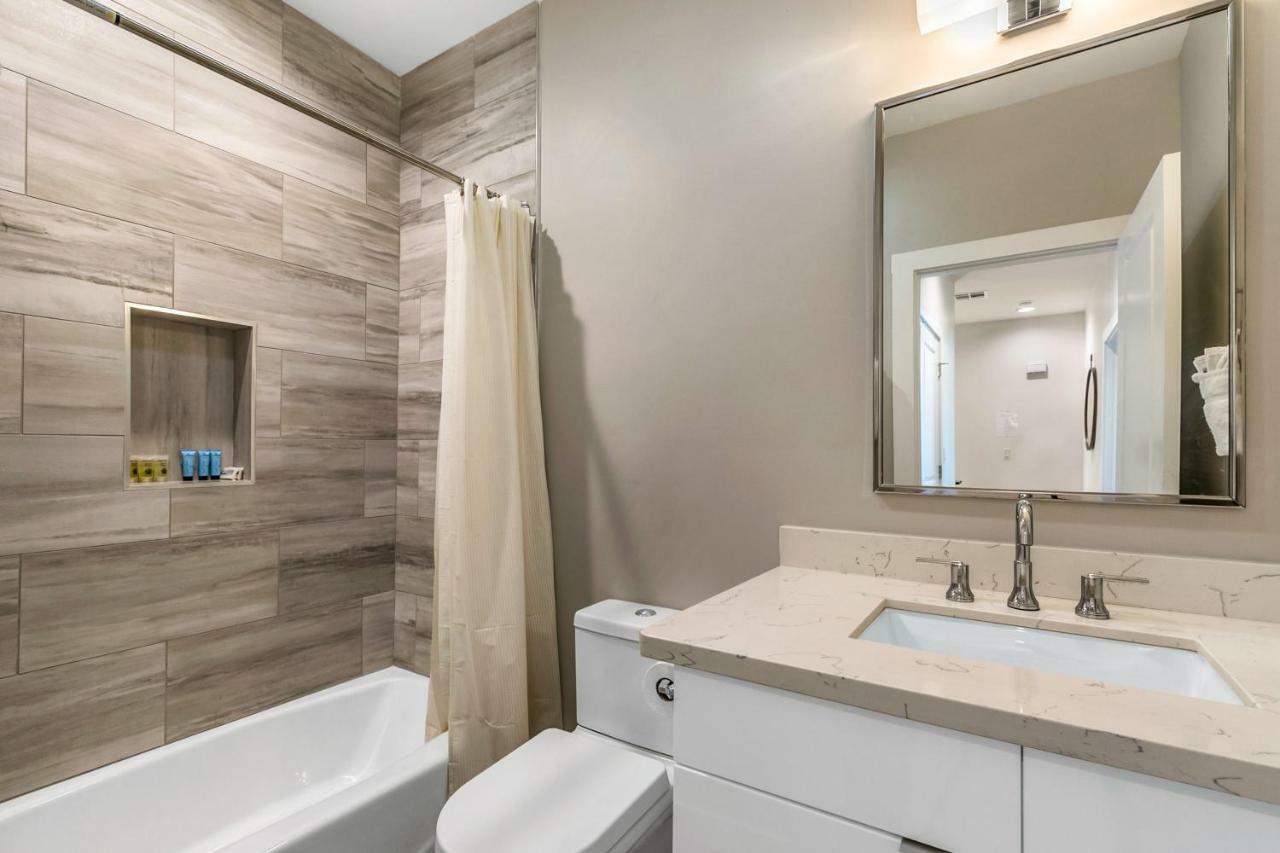 Mid City Fully Furnished Townhouse New Orleans Bagian luar foto